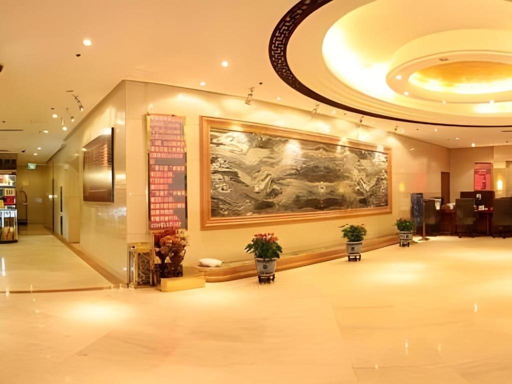 Beijing Ruyi Business Hotel Bagian luar foto